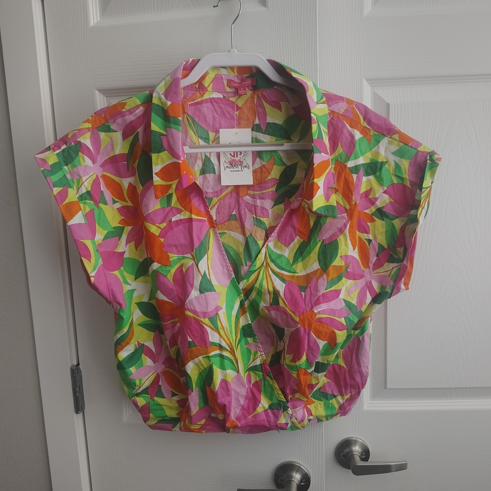 NWT Flying Tomato Floral Pink and Green Women's Crop Top